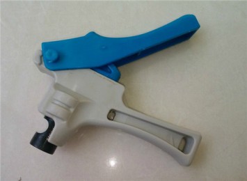 软带打孔器